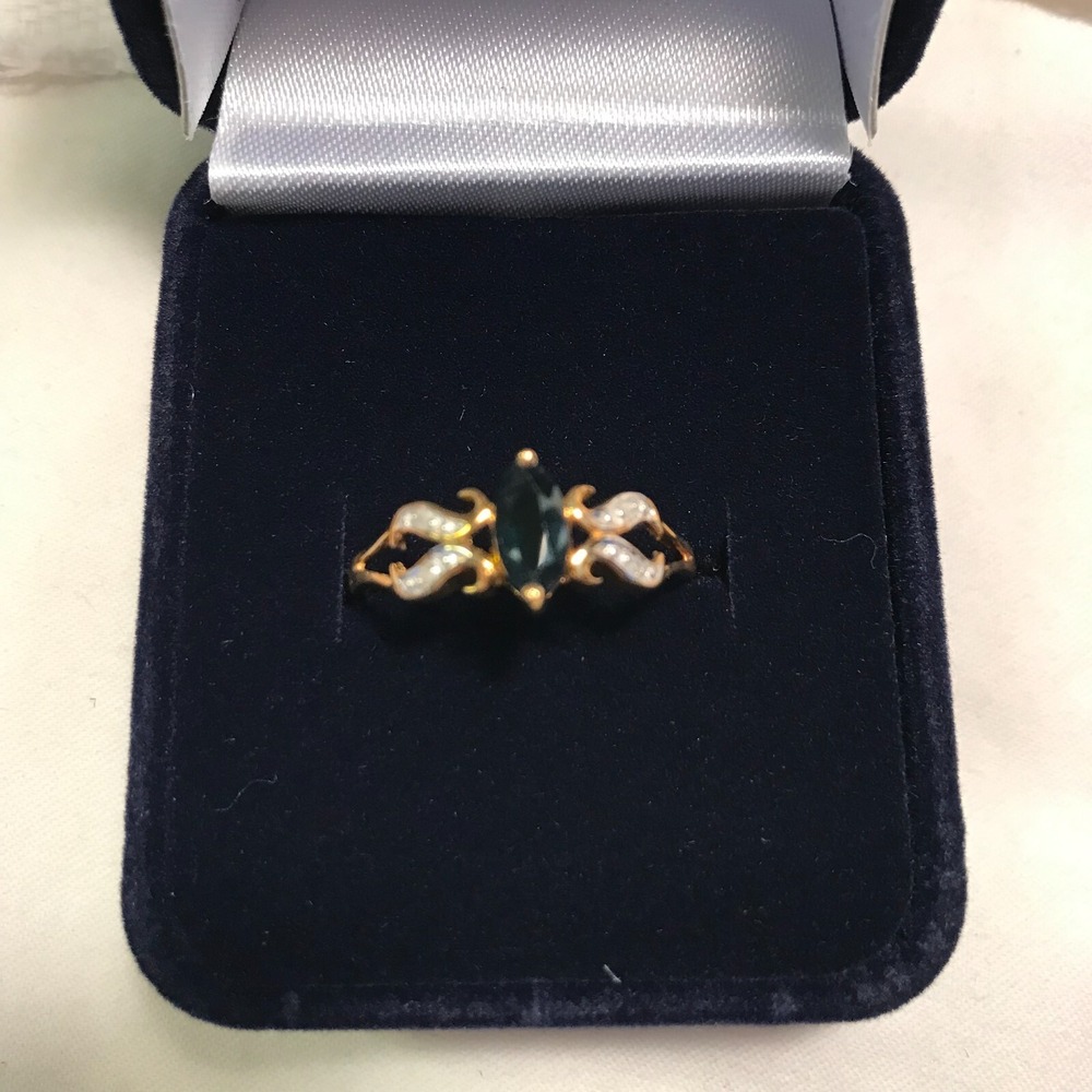 Avon‎ 2007 Genuine Sapphire and Diamond Accent Ring Size 10